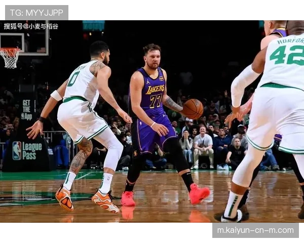 基德应对欧文莱夫利赛季报销 进攻端过度依赖东契奇持球发起 基德应对欧文莱夫利赛季报销 进攻端过度依赖东契奇持球发起